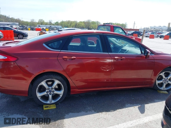 2014 Ford Fusion SE with VIN 3FA6P0HD0ER391323, listed as a IAAI auction lot 42038310 with 101,422 mi miles and . Bid and sale history available at carsss.com. Image 14.