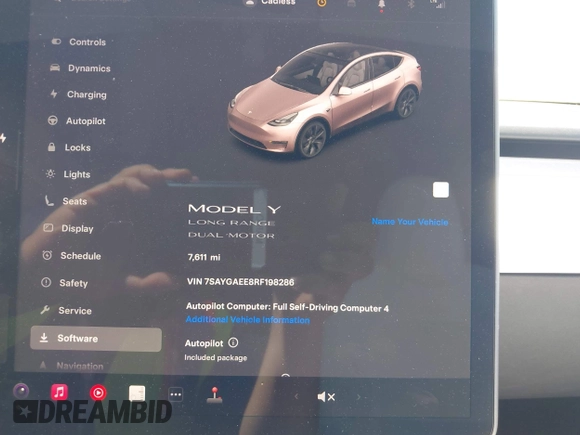 2024 Tesla Model Y Long Range z VIN 7SAYGAEE8RF198286, wystawiony jako IAAI lot #41950454 z przebiegiem 7 611 mil mil oraz . Historia ofert i sprzedaży dostępna na DreamBid. Obrazek 7.
