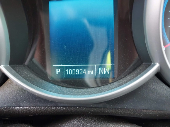 2014 Chevrolet Cruze LS with VIN 1G1PA5SHXE7190912, listed as a IAAI auction lot 41936724 with 100,924 mi miles. Bid and sale history available at carsss.com. Image 15.