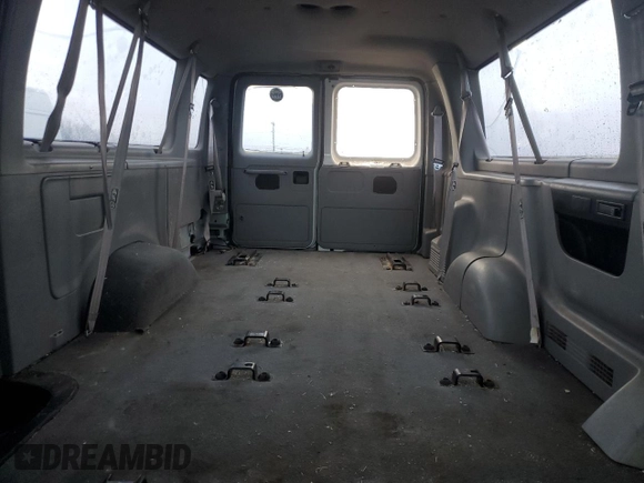 2000 Ford Econoline Passenger XL with VIN 1FBSS31L7YHB41694, listed as a Copart auction lot 43387385 with 108,458 mi miles and Salvage Title. Bid and sale history available at DreamBid. Image 10.