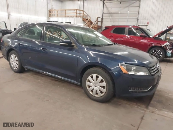 2013 Volkswagen Passat S w/Appearance with VIN 1VWAH7A36DC032693, listed as a IAAI auction lot 41716587 with 82,950 mi miles. Bid and sale history available at carsss.com. Image 1.