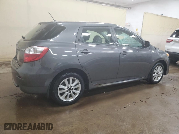 2011 Toyota Matrix z VIN 2T1KU4EE9BC680160, wystawiony jako Copart lot #50190875 z przebiegiem 115 747 mil mil oraz Czysty tytuł • Clean title. Historia ofert i sprzedaży dostępna na DreamBid. Obrazek 3.