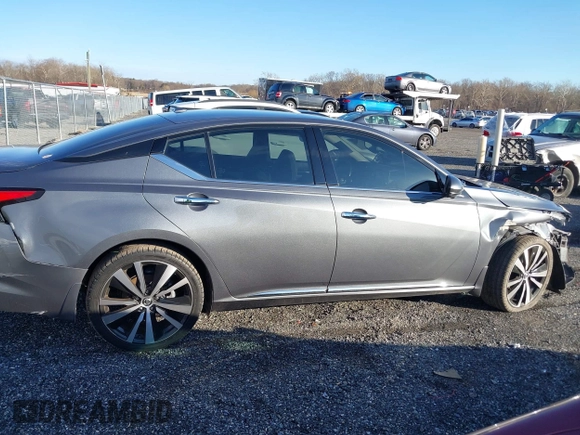 2019 Nissan Altima 2.5 Platinum with VIN 1N4BL4FW1KC174475, listed as a IAAI auction lot 41231692 with 93,048 mi miles. Bid and sale history available at carsss.com. Image 14.