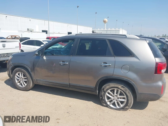 2015 Kia Sorento LX with VIN 5XYKT4A66FG625788, listed as a IAAI auction lot 41692243 with 131,182 mi miles. Bid and sale history available at carsss.com. Image 14.