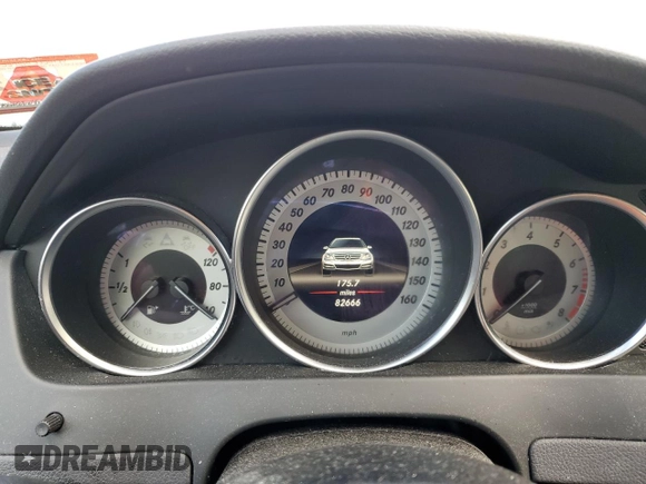 2013 Mercedes-Benz C 300 Sport with VIN WDDGF8AB1DA819150, listed as a Copart auction lot 70980134 with 133,038 mi miles and Salvage Title. Bid and sale history available at DreamBid. Image 9.