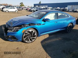 2023 Volkswagen Arteon SEL Premium R-Line z VIN WVWTR7AN4PE012283, wystawiony jako Copart lot #76737584 z przebiegiem 11 200 mil mil oraz Czysty tytuł • Clean title. Historia ofert i sprzedaży dostępna na DreamBid. Obrazek 1.