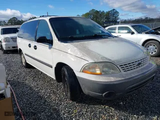 2001 Ford Windstar Wagon LX with VIN 2FMZA51451BB19631, listed as a IAAI auction lot 41268109 with 147,582 mi miles. Bid and sale history available at carsss.com. Image 1.