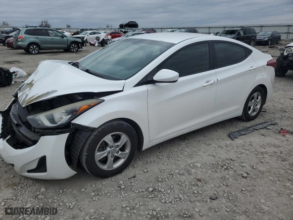 2015 Hyundai Elantra SE with VIN 5NPDH4AE7FH552411, listed as a Copart auction lot 82240104 with 154,121 mi miles and Salvage Title. Bid and sale history available at carsss.com. Image 1.