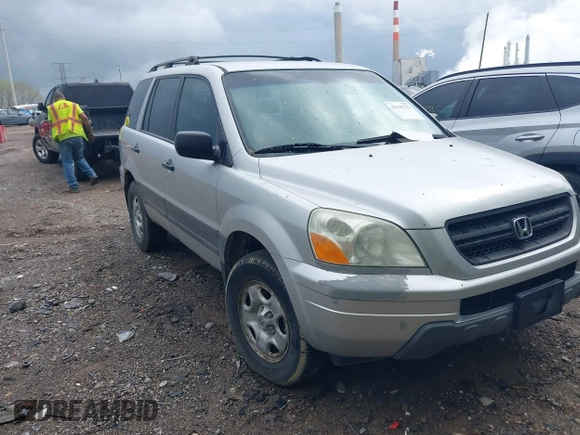 2005 Honda Pilot LX with VIN 2HKYF18185H572190, listed as a IAAI auction lot 42135127 with 201,768 mi miles. Bid and sale history available at carsss.com. Image 1.