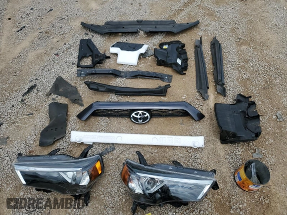 2019 Toyota 4Runner SR5 с VIN JTEBU5JR3K5646772, выставлен на аукционе Copart как лот 56034535 с пробегом 167 524 миль миль и Списание • Salvage title. История ставок и продаж доступна на DreamBid. Изображение 13.