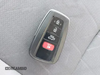 2019 Toyota RAV4 XLE with VIN JTMP1RFV0KD020442, listed as a IAAI auction lot 40108049 with 70,916 mi miles and . Bid and sale history available at DreamBid. Image 11.