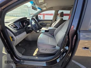 2015 Kia Sedona LX with VIN KNDMB5C12F6043483, listed as a Copart auction lot 54690525 with 139,268 mi miles and Clean Title. Bid and sale history available at carsss.com. Image 5.