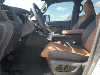 2024 Lexus GX with VIN JTJVBCDX2R5009711, listed as a Copart auction lot 75074694 with 1,598 mi miles and Salvage Title. Bid and sale history available at carsss.com. Image 7.