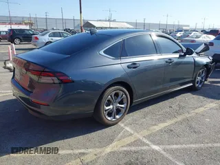 2024 Honda Accord EX с VIN 1HGCY1F30RA033974, выставлен на аукционе IAAI как лот 41997178 с пробегом 10 906 миль миль и . История ставок и продаж доступна на DreamBid. Изображение 4.