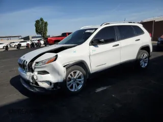 2015 Jeep Cherokee Sport with VIN 1C4PJLAB2FW689249, listed as a Copart auction lot 61716305 with 87,987 mi miles and Salvage title. Bid and sale history available at DreamBid. Image 1.