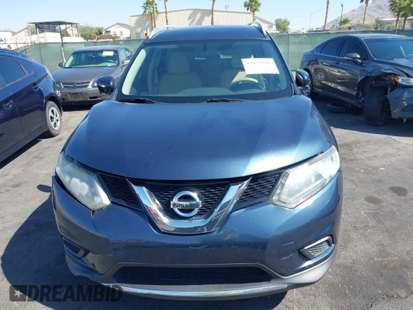 2015 Nissan Rogue SL with VIN 5N1AT2MV5FC927592, listed as a IAAI auction lot 42132041 with 174,536 mi miles and . Bid and sale history available at carsss.com. Image 12.