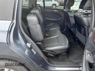 2013 Mercedes-Benz GL 450 z VIN 4JGDF7CE1DA247796, wystawiony jako Copart lot #59948105 z przebiegiem 133 542 mil mil oraz Czysty tytuł • Clean title. Historia ofert i sprzedaży dostępna na DreamBid. Obrazek 6.
