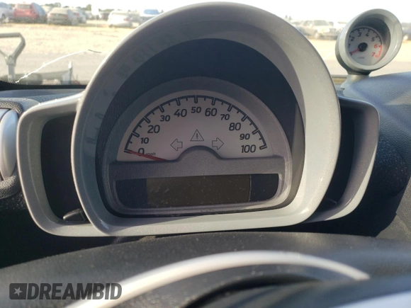 2008 Smart fortwo Pure with VIN WMEEJ31X68K141107, listed as a Copart auction lot 61967365 with Not provided miles and Clean title. Bid and sale history available at DreamBid. Image 9.