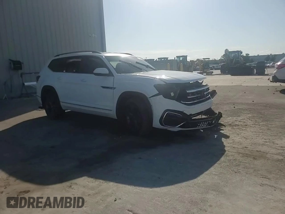 2021 Volkswagen Atlas SE with VIN 1V2MR2CA4MC585742, listed as a Copart auction lot 62234165 with 65,608 mi miles and Non repairable. Bid and sale history available at DreamBid. Image 14.