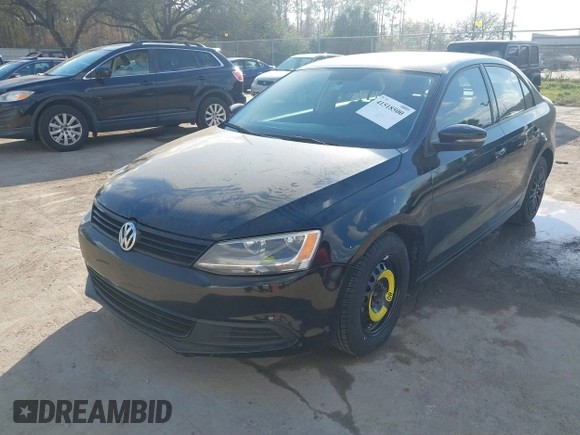2014 Volkswagen Jetta Sedan SE w/Connectivity with VIN 3VWD07AJ5EM238638, listed as a IAAI auction lot 41518500 with 211,243 mi miles. Bid and sale history available at carsss.com. Image 6.