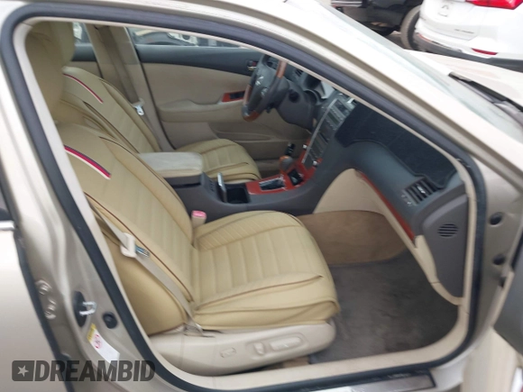 2010 Lexus ES with VIN JTHBK1EG7A2392042, listed as a IAAI auction lot 42029971 with 146,457 mi miles and . Bid and sale history available at carsss.com. Image 5.