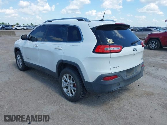 2016 Jeep Cherokee Latitude z VIN 1C4PJMCB9GW305259, wystawiony jako IAAI lot #42093050 z przebiegiem 228 747 mil mil oraz . Historia ofert i sprzedaży dostępna na DreamBid. Obrazek 3.