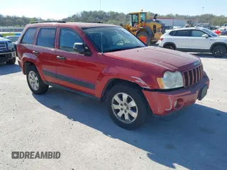2006 Jeep Grand Cherokee Laredo with VIN 1J4HR48N56C112794, listed as a IAAI auction lot 42008002 with 207,065 mi miles. Bid and sale history available at carsss.com. Image 1.