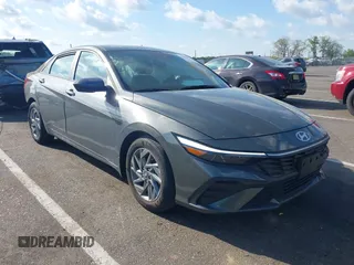 2024 Hyundai Elantra SEL with VIN KMHLM4DG3RU759596, listed as a IAAI auction lot 42155822 with 6,061 mi miles and . Bid and sale history available at DreamBid. Image 1.