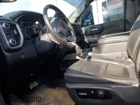 2020 GMC Sierra 3500HD Denali z VIN 1GT49WEY6LF219913, wystawiony jako Copart lot #81090434 z przebiegiem 87 356 mil mil oraz Czysty tytuł • Clean title. Historia ofert i sprzedaży dostępna na DreamBid. Obrazek 7.