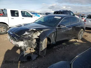 2019 Genesis G70 Advanced with VIN KMTG54LE3KU030847, listed as a Copart auction lot 87334384 with 41,831 mi miles and Salvage Title. Bid and sale history available at carsss.com. Image 1.