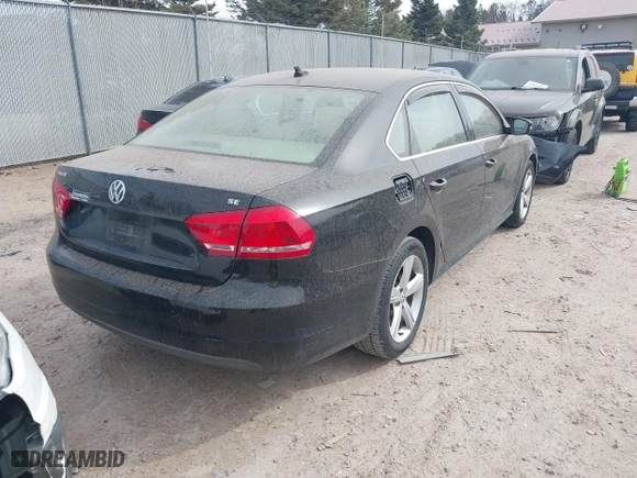 2012 Volkswagen Passat SE w/Sunroof with VIN 1VWBH7A32CC075642, listed as a IAAI auction lot 41800570 with 187,180 mi miles. Bid and sale history available at carsss.com. Image 4.