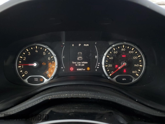 2017 Jeep Renegade Latitude with VIN ZACCJBBB8HPG57686, listed as a Copart auction lot 53922045 with 63,907 mi miles and Salvage title. Bid and sale history available at DreamBid. Image 9.