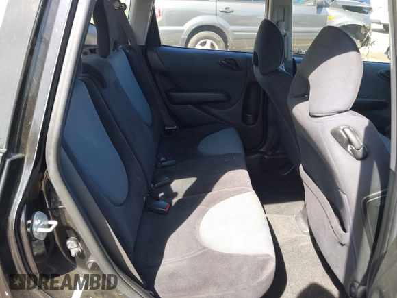 2007 Honda Fit Sport with VIN JHMGD37677S027417, listed as a IAAI auction lot 42155718 with 262,609 mi miles and . Bid and sale history available at DreamBid. Image 8.