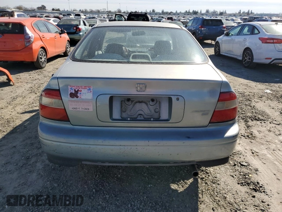 1995 Honda Accord LX with VIN 1HGCD5632SA125497, listed as a Copart auction lot 46953775 with 122,687 mi miles and Salvage Title. Bid and sale history available at DreamBid. Image 6.