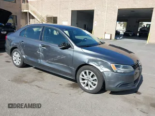 2011 Volkswagen Jetta SE z VIN 3VWDZ7AJ9BM395509, wystawiony jako IAAI lot #41856879 z przebiegiem 126 169 mil mil oraz . Historia ofert i sprzedaży dostępna na DreamBid. Obrazek 1.
