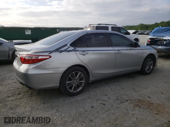 2017 Toyota Camry XLE with VIN 4T1BF1FK5HU673212, listed as a Copart auction lot 54697725 with 232,555 mi miles and Salvage title. Bid and sale history available at DreamBid. Image 3.