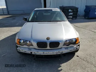 2002 BMW 3 Series 330Ci with VIN WBABN53432PH00160, listed as a Copart auction lot 42356525 with 184,495 mi miles and Salvage Title. Bid and sale history available at carsss.com. Image 5.