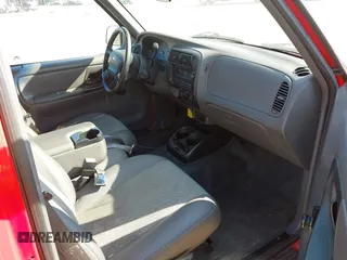 2001 Ford Ranger XL with VIN 1FTYR10DX1PB62034, listed as a IAAI auction lot 42111725 with 188,307 mi miles. Bid and sale history available at carsss.com. Image 5.