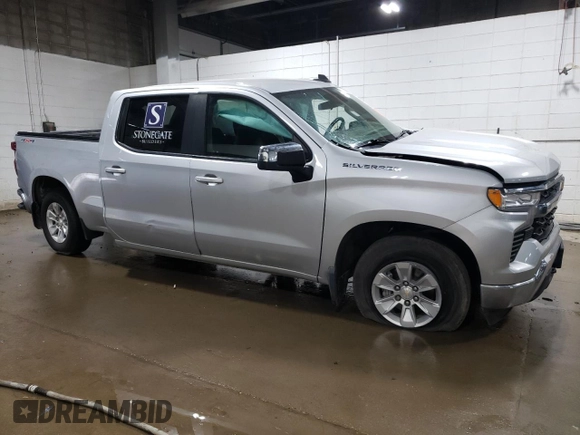 2022 Chevrolet Silverado 1500 LT with VIN 1GCPDDEK4NZ514215, listed as a Copart auction lot 68110484 with Not Provided miles and Salvage Title. Bid and sale history available at DreamBid. Image 4.