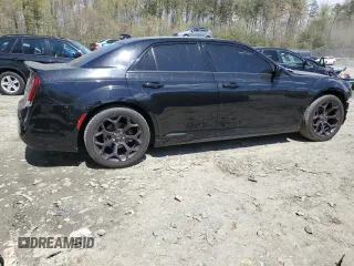 2019 Chrysler 300 with VIN 2C3CCABG7KH660334, listed as a Copart auction lot 52579765 with 47,923 mi miles and Salvage Title. Bid and sale history available at carsss.com. Image 3.