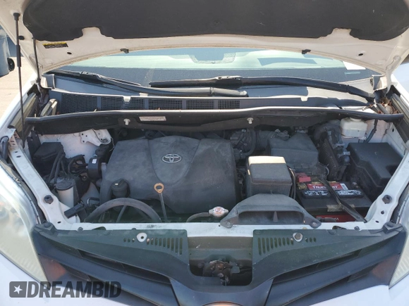 2019 Toyota Sienna L с VIN 5TDZZ3DC5KS992168, выставлен на аукционе Copart как лот 56454755 с пробегом 165 764 миль миль и Чистый • Clean title. История ставок и продаж доступна на DreamBid. Изображение 12.