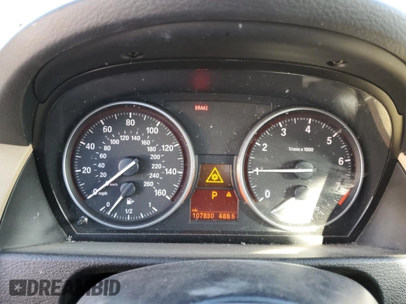 2014 BMW X1 xDrive28i with VIN WBAVL1C51EVY19441, listed as a Copart auction lot 44076115 with 107,830 mi miles and Salvage Title. Bid and sale history available at carsss.com. Image 9.