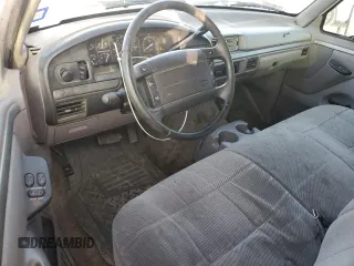 1995 Ford F-150 with VIN 1FTEF15H8SLA73997, listed as a Copart auction lot 44080955 with 189,389 mi miles and Clean Title. Bid and sale history available at carsss.com. Image 8.