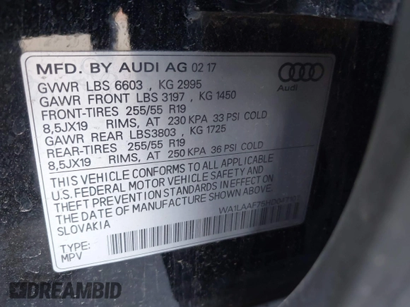 2017 Audi Q7 Premium Plus with VIN WA1LAAF75HD047107, listed as a IAAI auction lot 42056200 with 94,696 mi miles. Bid and sale history available at carsss.com. Image 9.