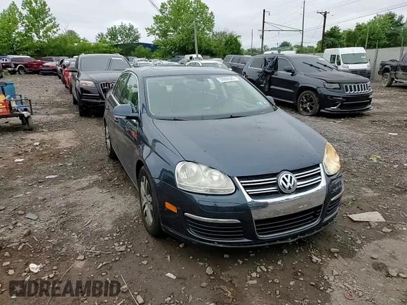 2005 Volkswagen Jetta 2.5L с VIN 3VWDF71K65M607420, выставлен на аукционе Copart как лот 59906585 с пробегом 136 949 миль миль и Списание • Salvage title. История ставок и продаж доступна на DreamBid. Изображение 13.