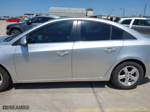2014 Chevrolet Cruze 1LT with VIN 1G1PC5SB1E7206369, listed as a IAAI auction lot 41981353 with 120,270 mi miles. Bid and sale history available at carsss.com. Image 15.