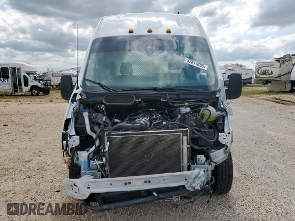 2023 Ford Transit Cargo с VIN 1FTRU8XG2PKB03545, выставлен на аукционе Copart как лот 57811895 с пробегом 29 474 миль миль и Списание • Salvage title. История ставок и продаж доступна на DreamBid. Изображение 5.