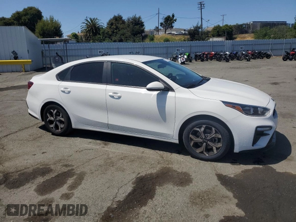 2021 Kia Forte LXS with VIN 3KPF24AD8ME402584, listed as a Copart auction lot 54005845 with 110,994 mi miles and Clean Title. Bid and sale history available at carsss.com. Image 4.