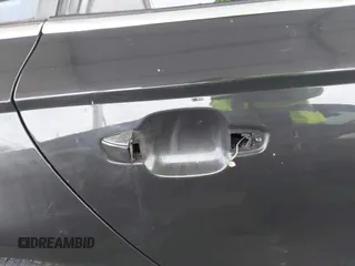 2014 Audi A6 Premium Plus z VIN WAUGFAFC7EN025053, wystawiony jako IAAI lot #42131033 z przebiegiem 154 552 mil mil oraz . Historia ofert i sprzedaży dostępna na DreamBid. Obrazek 18.