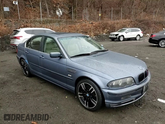 2001 BMW 3 Series 330i with VIN WBAAV53481JS91616, listed as a Copart auction lot 42105495 with 239,514 mi miles and Salvage Title. Bid and sale history available at carsss.com. Image 11.
